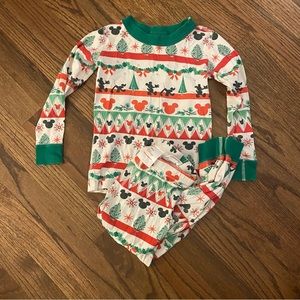 Hanna Disney Mickey holiday jammies